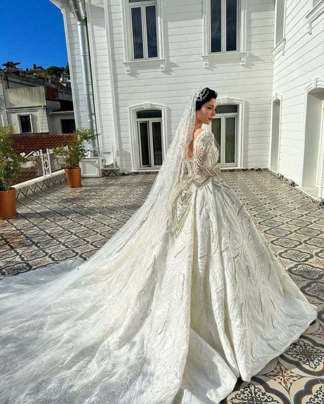 Merve Bolugur rimproverato durante il matrimonio! Ha cambiato cognome senza firmare!