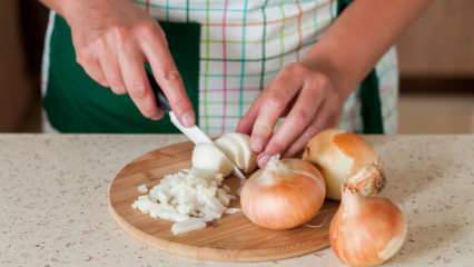 Come tritare le cipolle? Quali sono i trucchi per tagliare le cipolle?