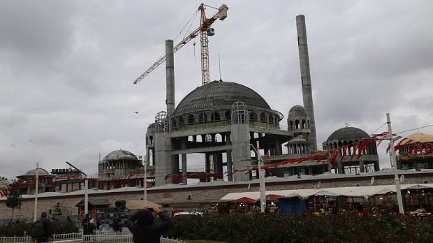 La moschea di Taksim sta aspettando 2.500 persone