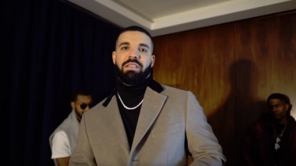Il cantante di fama mondiale Drake è scioccato dalla combinazione di un milione di dollari