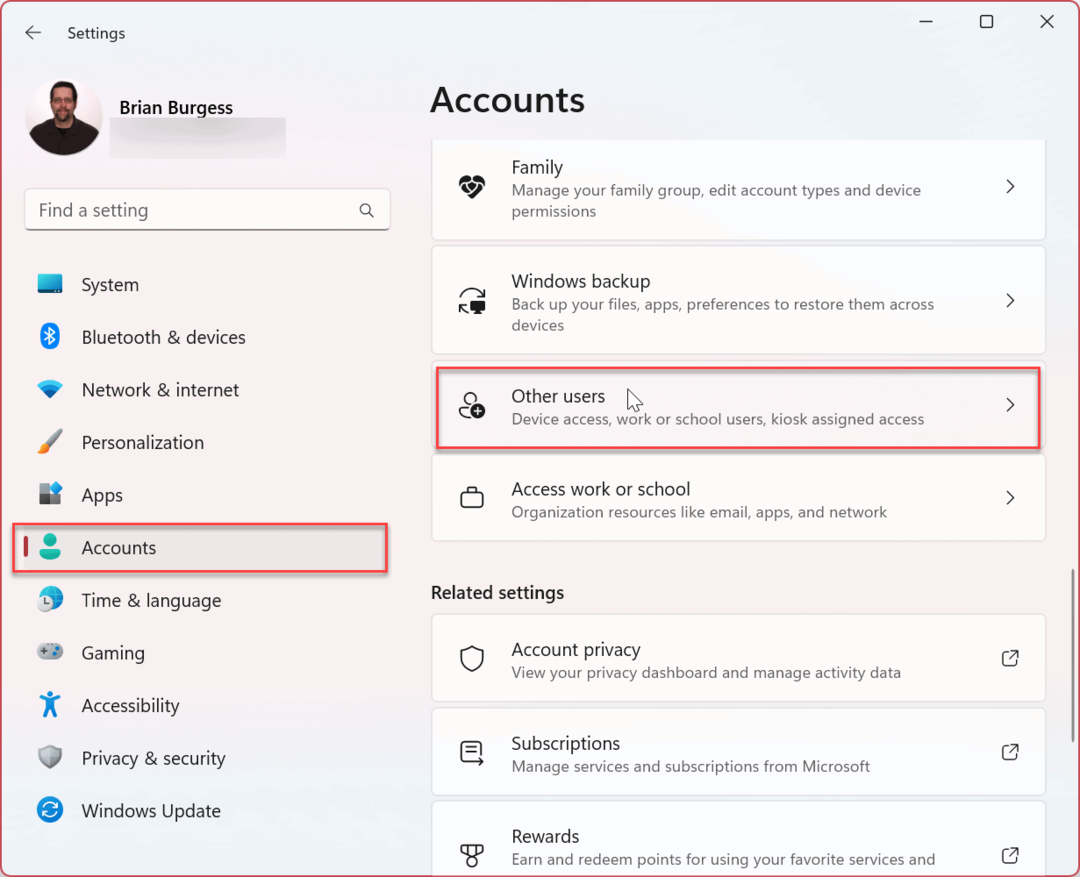 Come eliminare un account utente su Windows 11