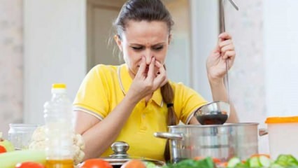 Come passano i cattivi odori in cucina? 