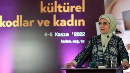 Emine Erdogan è il quinto presidente del KADEM. Vertice internazionale delle donne e della giustizia