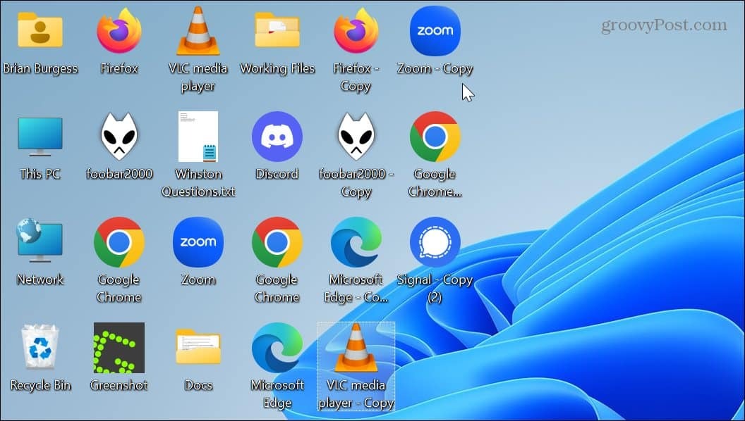 Come duplicare le icone del desktop nella configurazione a doppio monitor