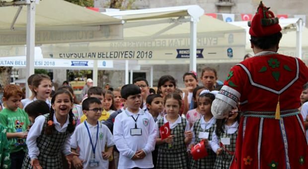 I bambini hanno iniziato la scuola con 500 anni di tradizione ottomana