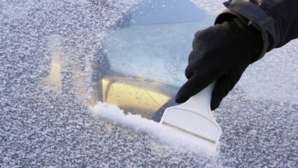 Come prevenire il congelamento dei finestrini della macchina?