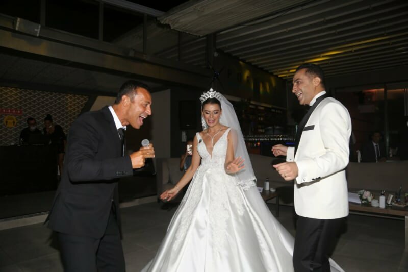 Il matrimonio che riunisce nomi famosi! Sinan Güzel e Seval Duğan si sono sposati