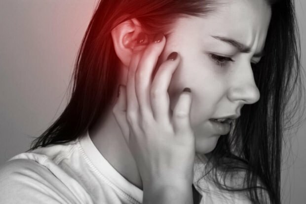 Quali sono le cause dello slittamento del cristallo dell'orecchio? I sintomi del gioco dei cristalli dell'orecchio