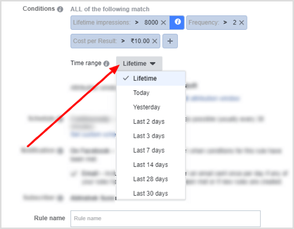 Opzioni del menu a discesa dell'intervallo di tempo durante l'impostazione delle condizioni per la regola di Facebook