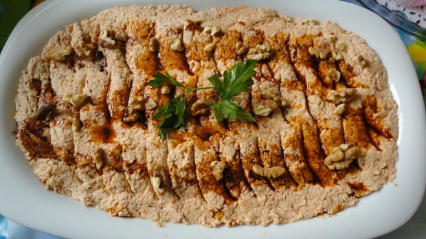 La ricetta di pollo circassa più semplice! Come viene prodotto il pollo circasso?