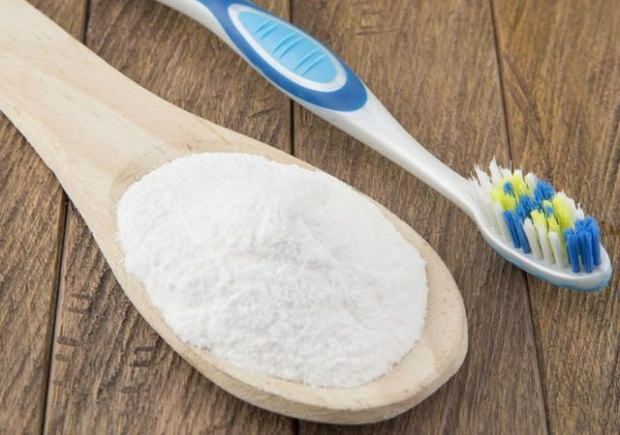 Quali sono i vantaggi del bicarbonato di sodio? Se lo mescoli con un cucchiaino di miele al giorno e lo consumi ...