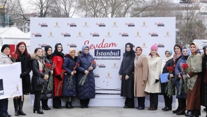I rami delle donne dell'AK Party Istanbul sono nella marcia di Sevdam Istanbul!