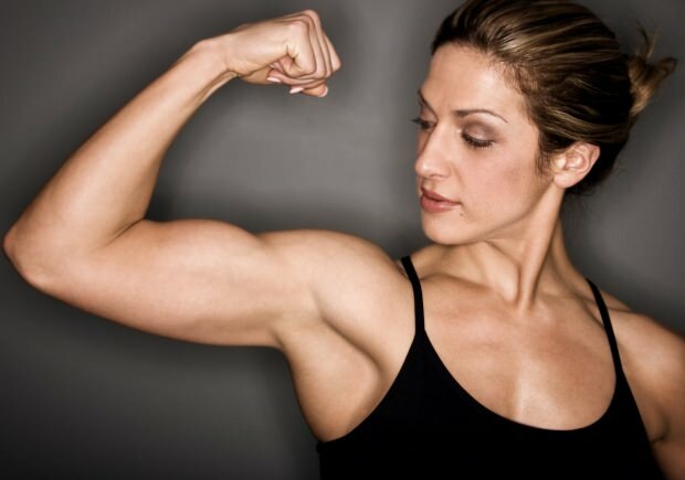 Come creare un muscolo senza attrezzi a casa?