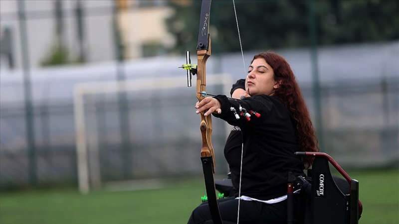 L'atleta paralimpica Miray Aksakallı è un esempio per tutti con la sua lotta