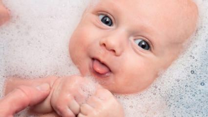 È dannoso lavare i bambini con sale? Da dove viene il numero di salatura del neonato?