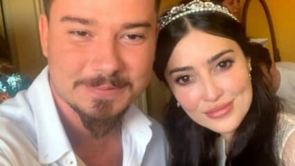 La famosa attrice Melike İpek Yalova ha sposato Altuğ Gültan!