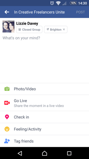 Per iniziare a utilizzare Facebook Live, tocca Vai in diretta quando crei uno stato.