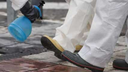 Come eseguire una pulizia completa delle scarpe? Come viene disinfettata la parte inferiore della scarpa?