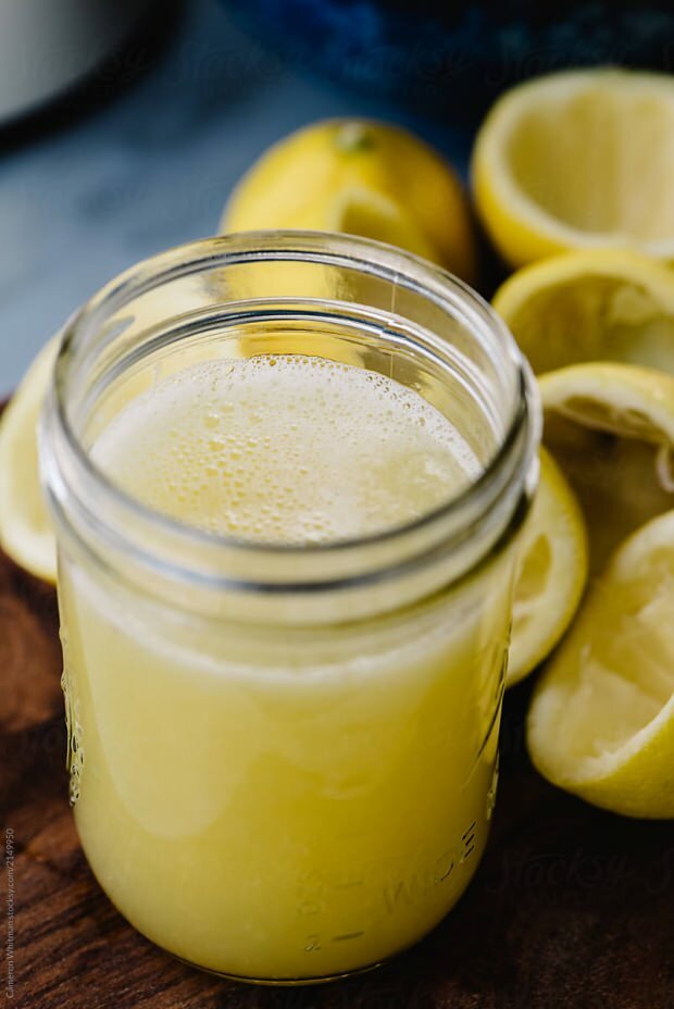 I benefici del succo di limone