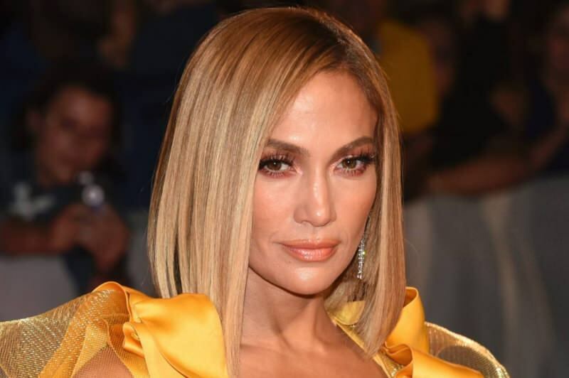 La famosa cantante Jennifer Lopez ha sospeso il suo matrimonio a causa del Coronavirus!