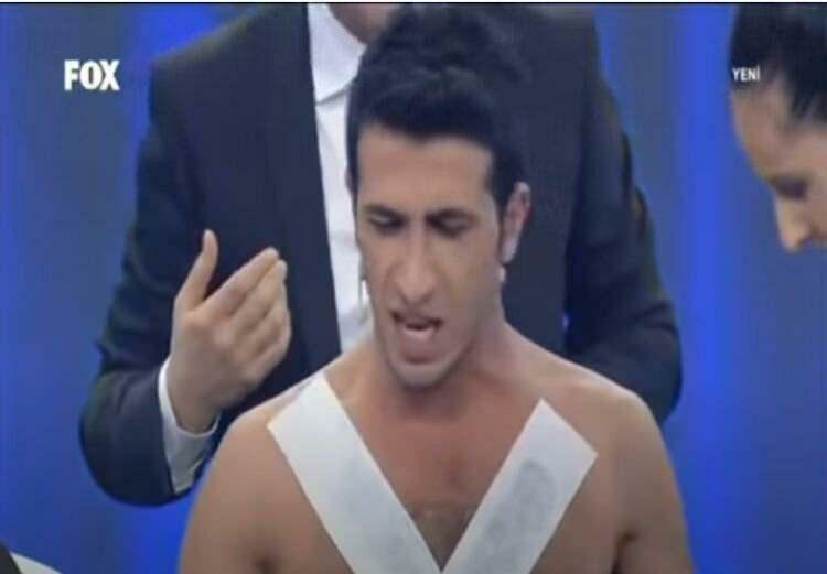 Mustafa Ersin Arıcı della competizione Impossible Karaoke