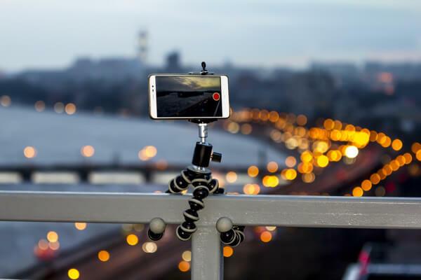 La linea Joby GorillaPod include treppiedi flessibili sia per smartphone che per fotocamere.