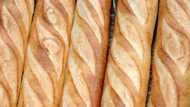 Cosa significa francese? Come fare il pane francese? Fare il pane francese a casa