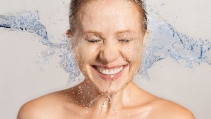 Come viene eseguita la pulizia del viso? Gli errori più comuni nella pulizia del viso!