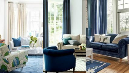 Suggerimenti eleganti per la decorazione del divano blu scuro