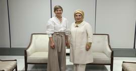 La First Lady Erdoğan ha incontrato la moglie del presidente della Colombia!