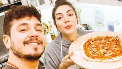 Deniz Baysal, la cameriera, e suo marito hanno preparato la pizza a casa!