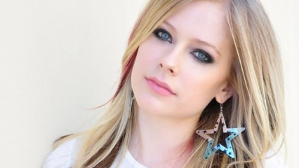 Avril Lavigne: Alcuni non credono che io sia reale