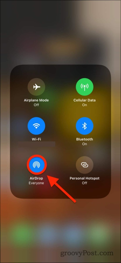 Abilitazione di AirDrop su iPhone