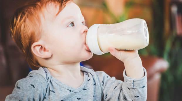 Qual è l'allergia al latte vaccino nei neonati?