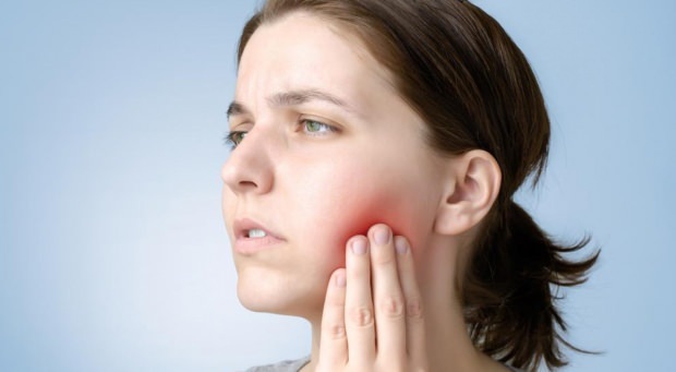Quali sono le cause dell'ascesso dentale? Quali sono i sintomi e quanti giorni trascorrono? Soluzioni naturali per l'ascesso dentale ...