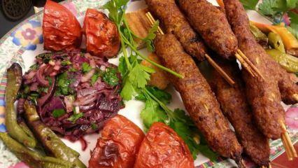 Cos'è il simit kebab e come fare il simit kebab a casa? La ricetta del simit kebab più semplice
