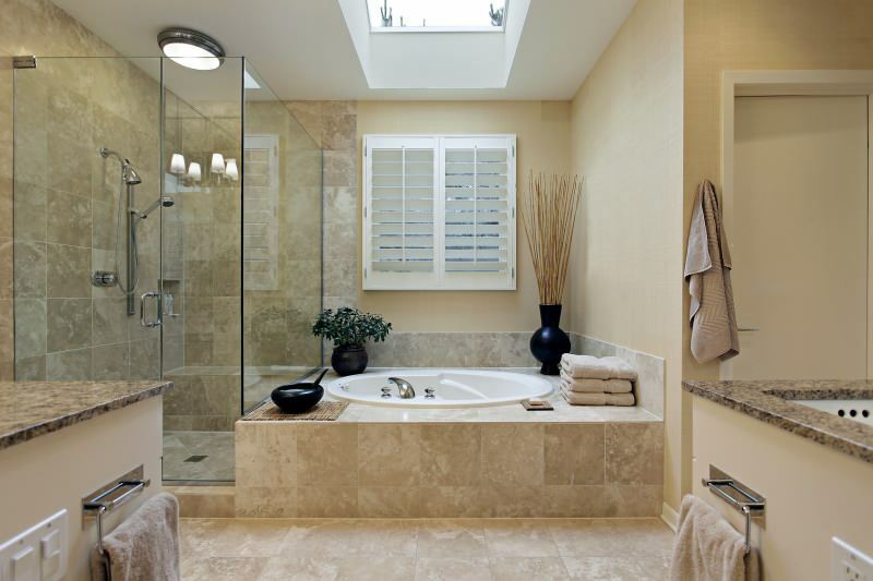 Quanti metri quadrati dovrebbero essere le dimensioni ideali del bagno e della cabina doccia?