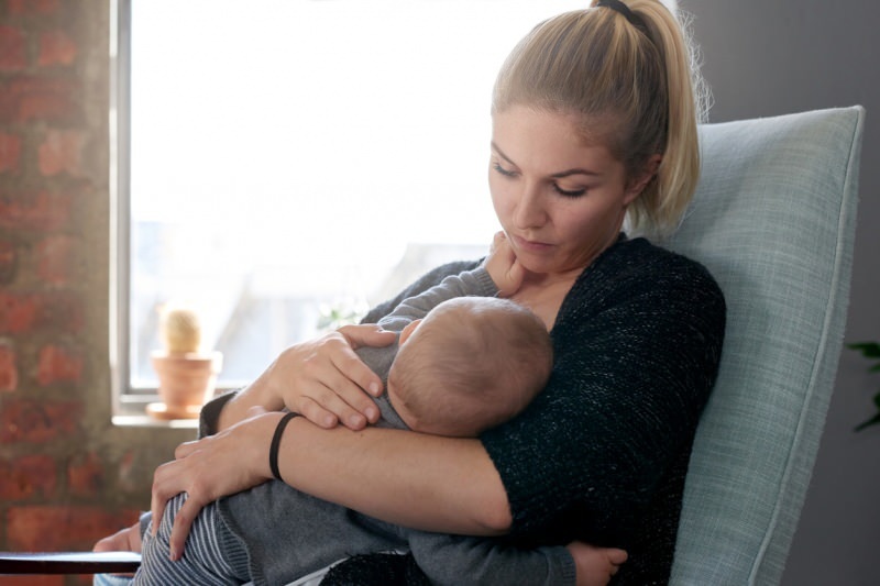 Come capire il dolore gassoso nei neonati? Sintomi di colica