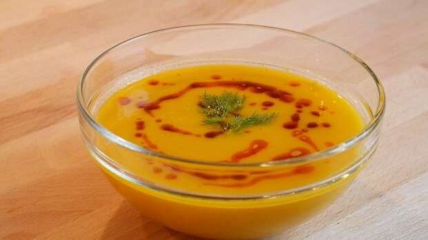 Come preparare la zuppa di carote? La ricetta della zuppa cremosa di carote più semplice