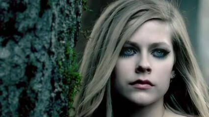 Avril Lavigne ha la malattia killer silenziosa!