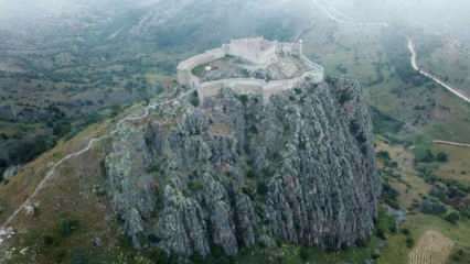 Risveglio Dove si trova il castello di Kuvel nel Gran Seljuk? Il significato storico del castello di Kuvel