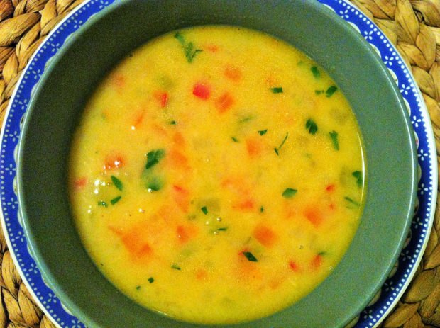 Come preparare la zuppa di verdure più semplice con la carne? Suggerimenti per la zuppa di verdure