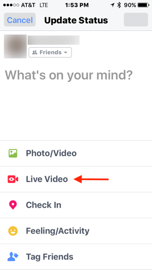 Nell'aggiornamento dello stato di Facebook, tocca Live Video.