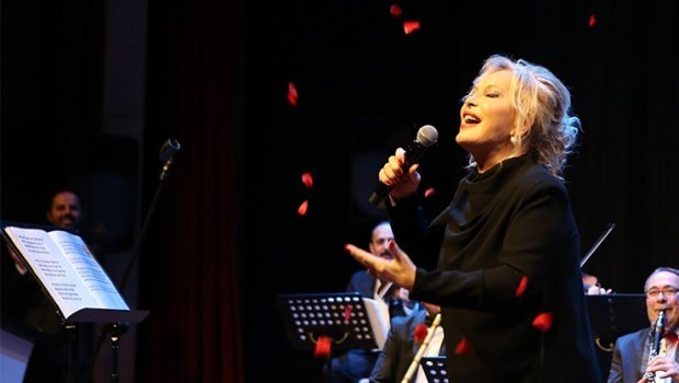 Emel Sayın: C'è un'altra magia in queste canzoni