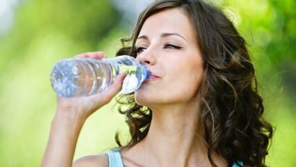 Danno di bere meno acqua