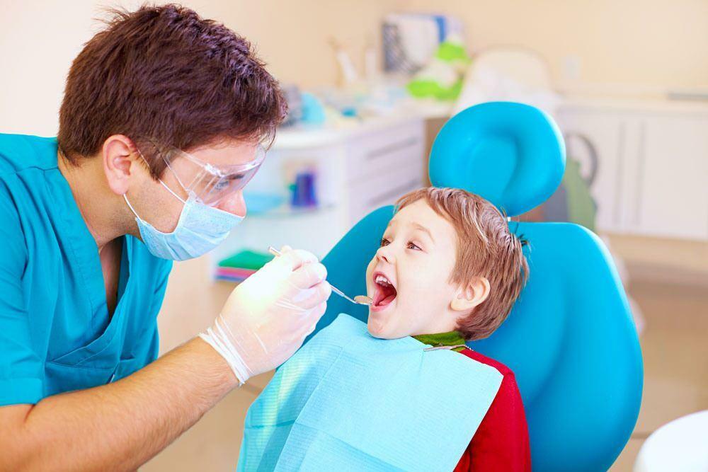 Modi per superare la paura del dentista nei bambini