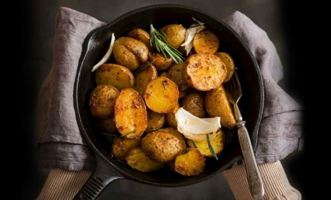Come fare le patate con le olive al forno? Ecco una ricetta di patate con pochi ingredienti da fare al forno