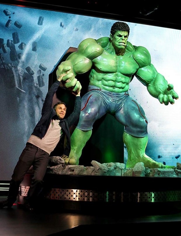 Il primo ministro britannico Boris Johnson ha paragonato il suo paese a Hulk!