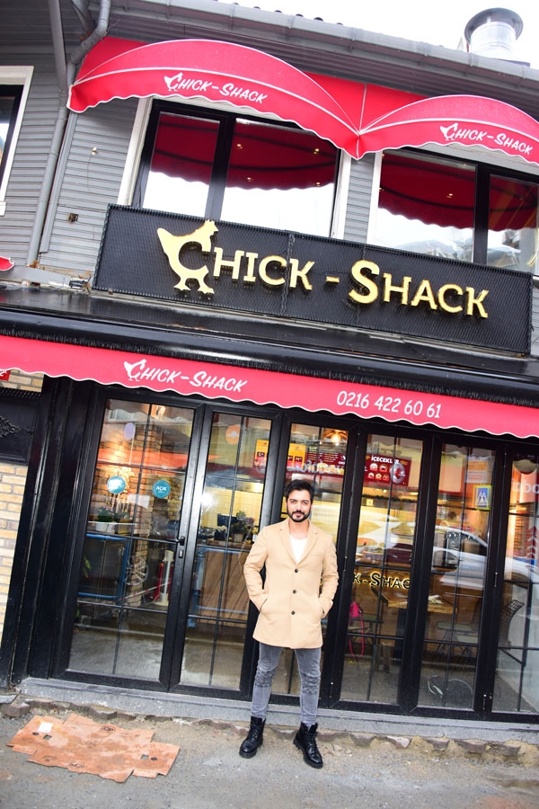 Yusuf Güney ha aperto il negozio di polli a Çengelköy!