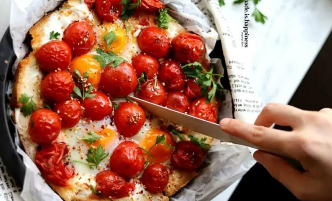 Come fare una torta di pane con formaggio, uova e pomodoro per colazione?